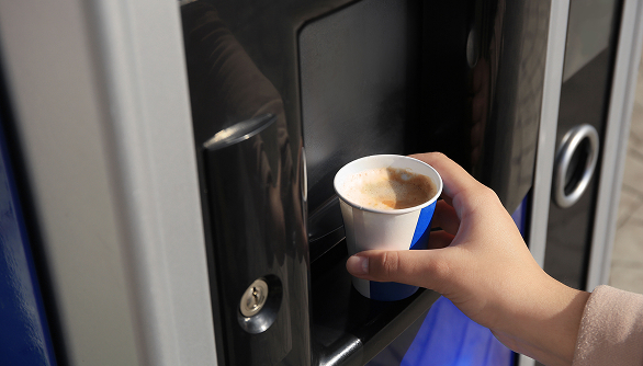 Distributore automatico di snack e bevande a Schio